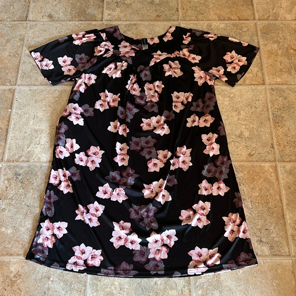 CASUAL TIME FLORAL NIGHTIE/ HOUSE DRESS